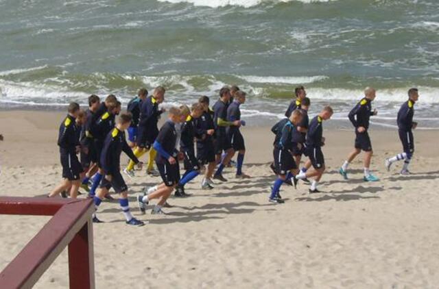 "Atlantas" atnaujino treniruotes pajūryje