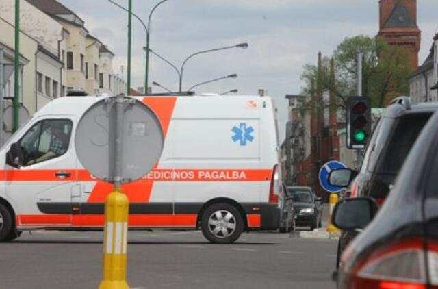 Į Molėtų ligoninę atvežti neblaivūs sumušti nepilnamečiai