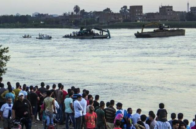 Nile susidūrus dviem laivams žuvo 18 žmonių