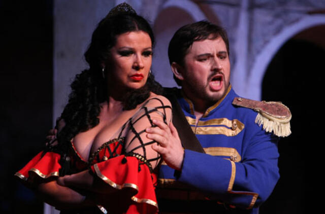 Festivalyje - operos naktis su Maskvos Didžiojo teatro tenoru O. Dolgovu