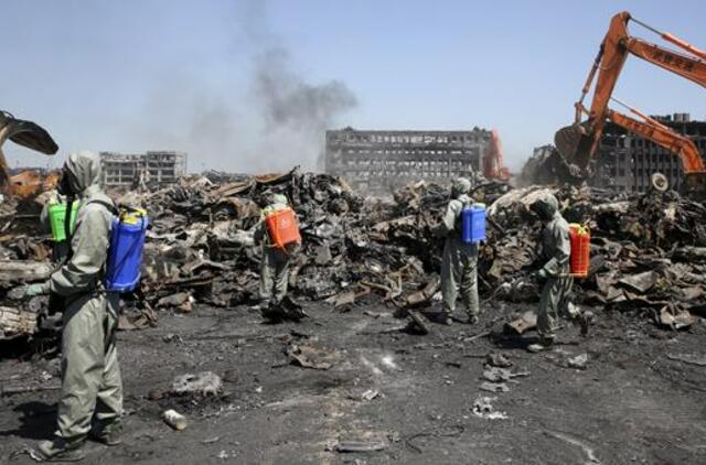 Kinija: tiriant sprogimų Tiandzine bylą sulaikyta 12 žmonių