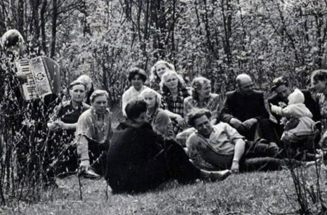 Klaipėdos akvarelės: namai ir žmonės (402)