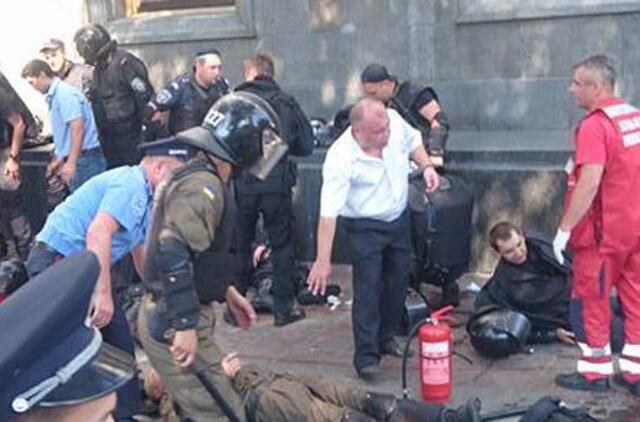 Prie Ukrainos parlamento - kruvinos riaušės