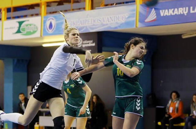 "Dragūnas" po savo sparnu glaus ir merginų ekipą