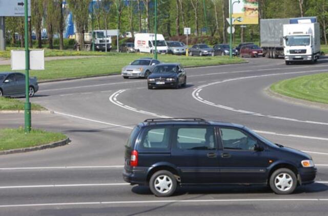 Naujos kartos sukčiai pelnosi žiedinėse sankryžose