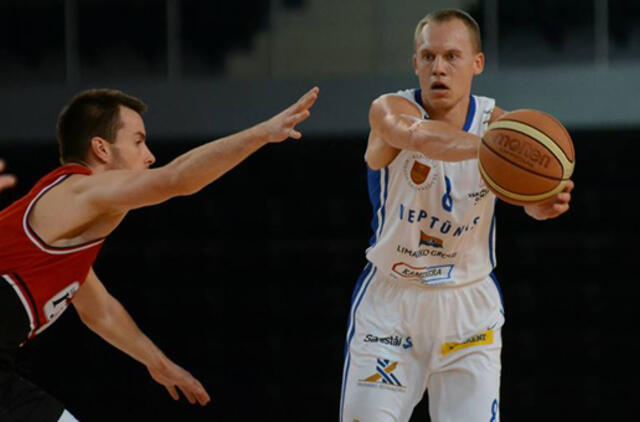 "Neptūnas“ nusileido "Lietuvos rytui"