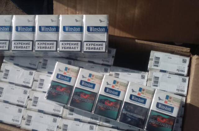 Sulaikyti įtariamieji susiję su Nemunu plukdyta rūkalų kontrabanda