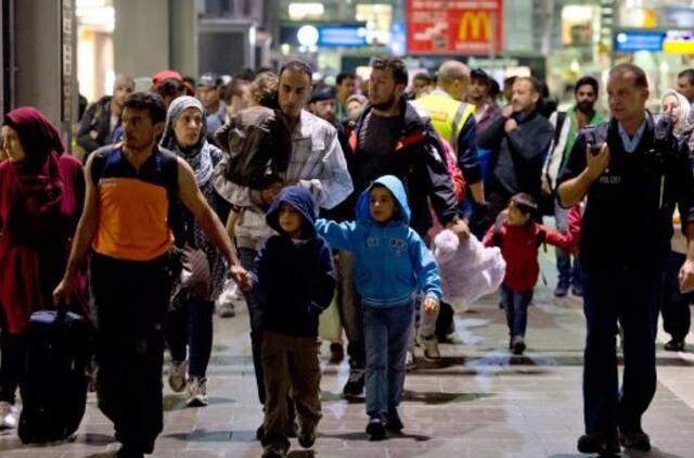 Vokiečių ministras: šalis, priimdama pabėgėlius, jau pasiekė galimybių ribas