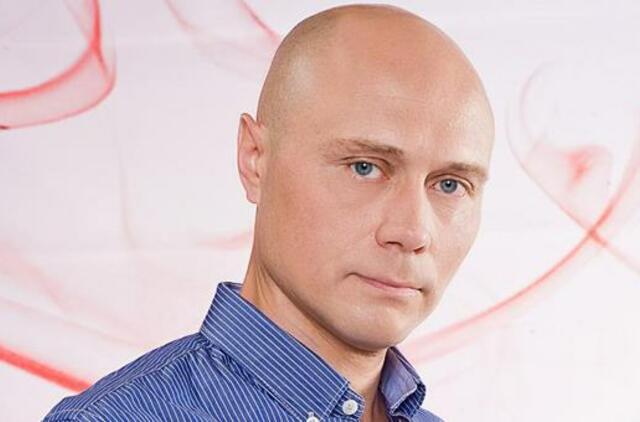 Iš 5 aukšto iškrito aktorius Rolandas Boravskis, jo būklė sunki