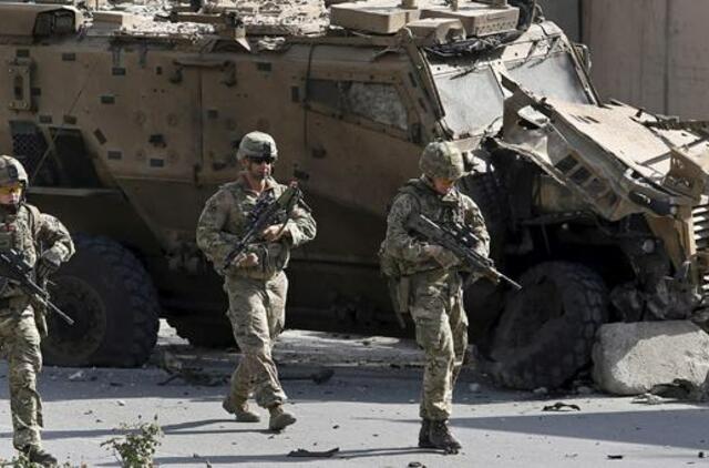 Kabule atakuotas NATO karinis transportas