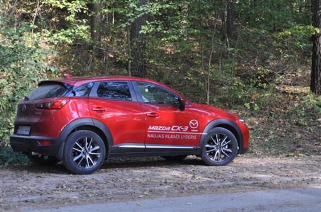 "Mazda CX-3": antras automobilis garaže