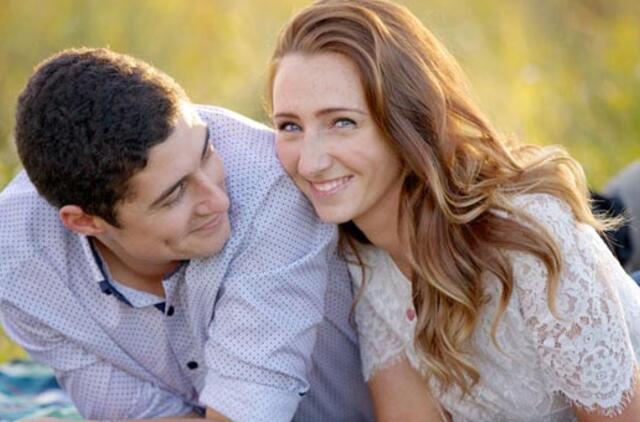 Seimas atmetė siūlymą įteisinti vyro ir moters partnerystę