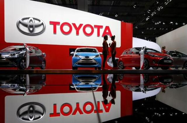 "Toyota" visame pasaulyje atšaukia 6,5 mln. automobilių