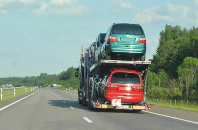 Griežtinama automobilių importuotojų kontrolė