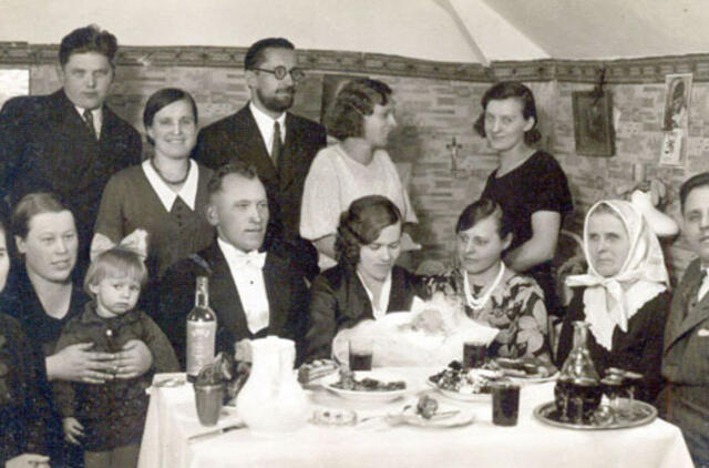 Klaipėdos akvarelės: namai ir žmonės (415)