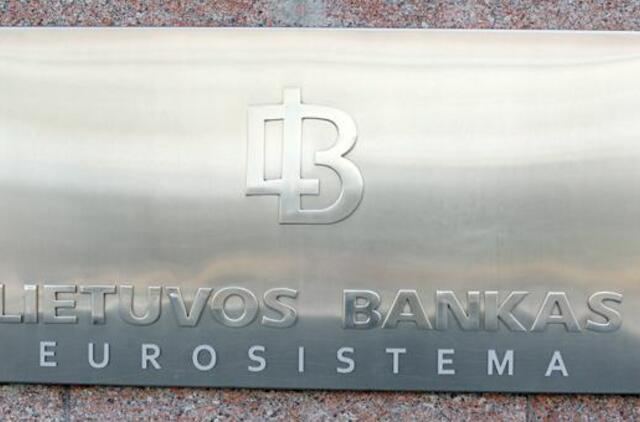Lietuvos bankas sudarė krepšelį būtiniausių mokėjimo paslaugų, kurių įkainiai būtų ribojami