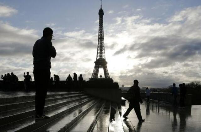 Paleisti septyni žmonės, sulaikyti per šturmą Sen Deni rajone