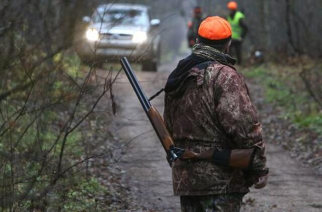 Siūloma leisti naudoti naktinius taikiklius tykojant šernų iš bokštelių