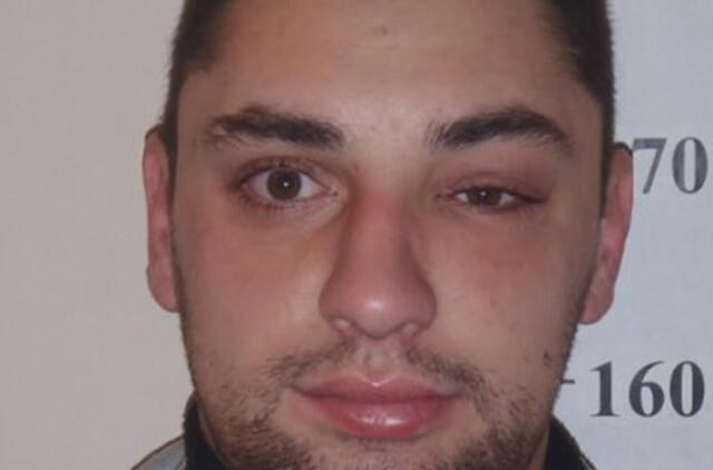 Su automatu "Kalašnikov" Vilniuje besislapstęs vyras sulaikytas