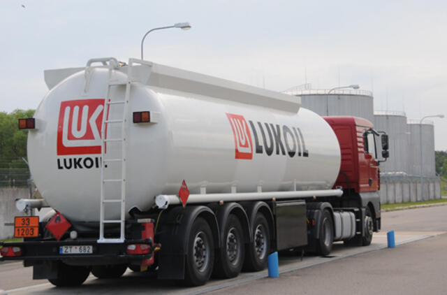 Ekonomistas: „Lukoil“ įsigyti galėtų vietos bendrovės