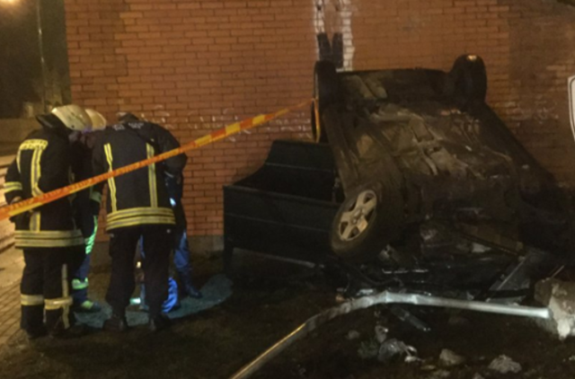 Herkaus Manto gatvėje apsivertė automobilis