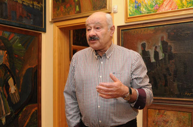 Edmundo Kolakausko namų jaukumą kuria 800 paveikslų