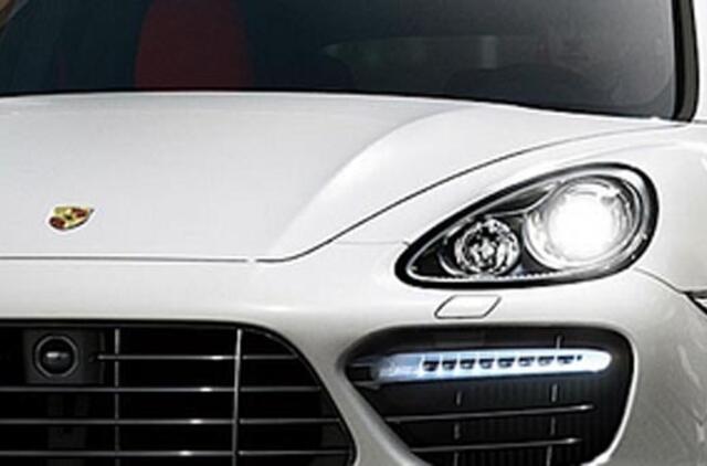 Norvegijos piliečio "Porsche" pražudė keliu ėjusį vyrą