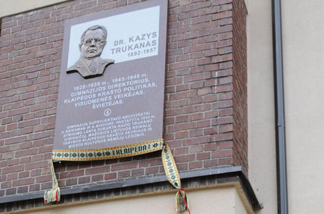 Pedagogo įamžinimo idėja sukėlė abejonių