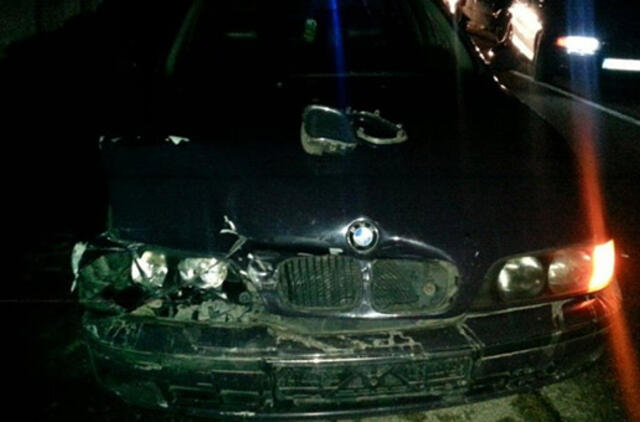 Prie Šventosios susidūrė penki BMW automobiliai