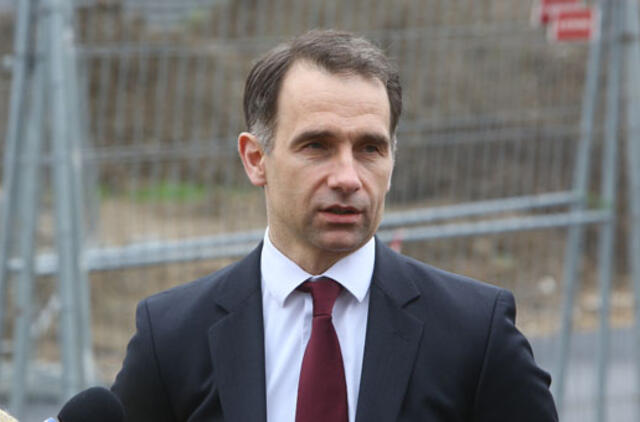 Rokas Masiulis: Rusijos karinis laivas keturis kartus trukdė "NordBalt" kabelio tiesimui