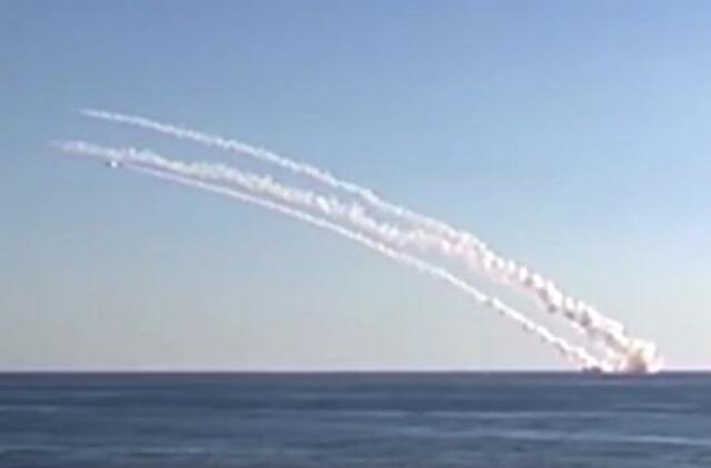 Rusija pirmą kartą atakavo taikinius Sirijoje iš povandeninio laivo