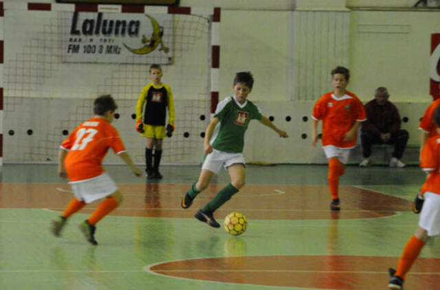 Šiandien - vaikų futbolo aistros