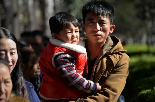 Kinijoje įsigalioja dviejų vaikų politika