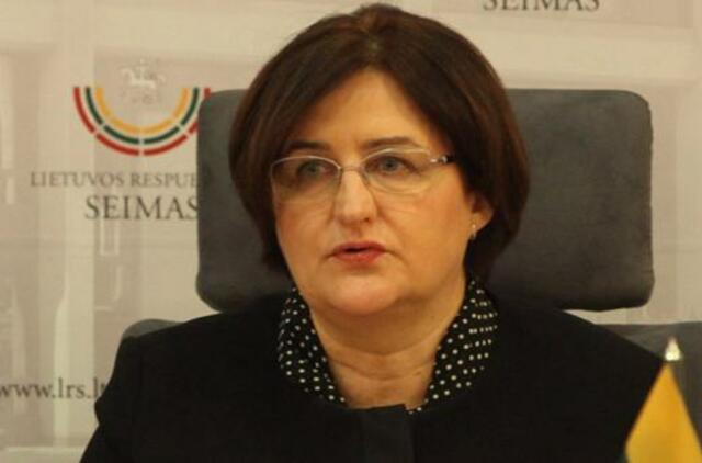 Seimo vadovė neigiamai vertina siūlymą gyventojų sąskaitas atverti mokesčių inspektoriams
