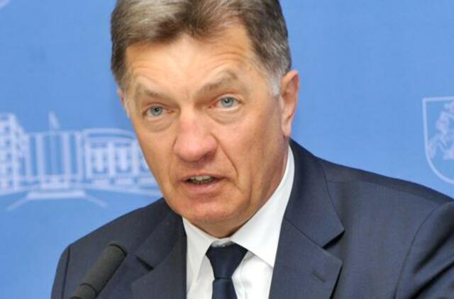 Justinas Marcinkevičius autoritetas - ir Premjerui Algirdui Butkevičiui