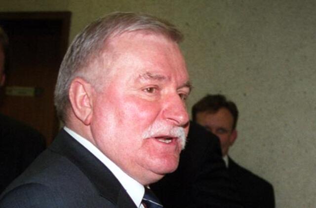 Lechas Valensa prisipažįsta padaręs "klaidą"