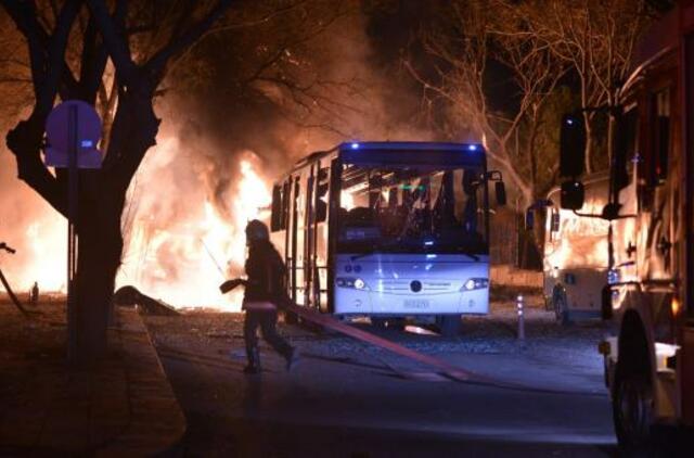 Naujausiais duomenimis, per išpuolį Ankaroje žuvo mažiausiai 28 žmonės