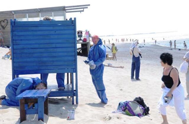 Persirengimo kabinas "puoš" reklamomis