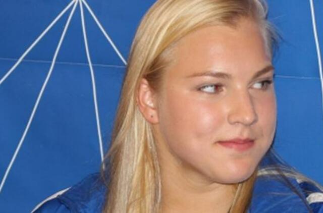 Plaukti lėtai kainuoja