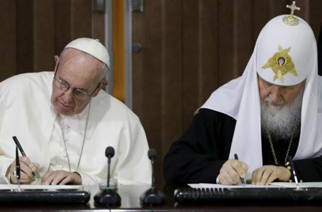 Popiežius Pranciškus ir patriarchas Kirilas susitiko istorinių derybų Kuboje