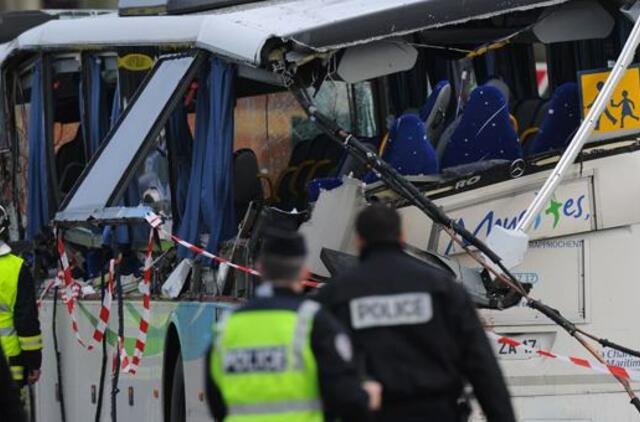 Prancūzija: per mokyklos autobuso avariją žuvo šeši vaikai