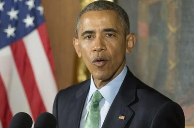 Barakas Obama kritikuoja „vulgarų" toną JAV prezidento rinkimų kovoje