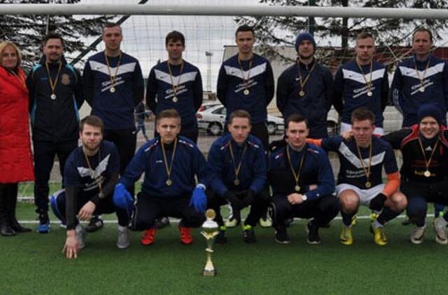 Futbolininkai neapgynė čempionų vardo