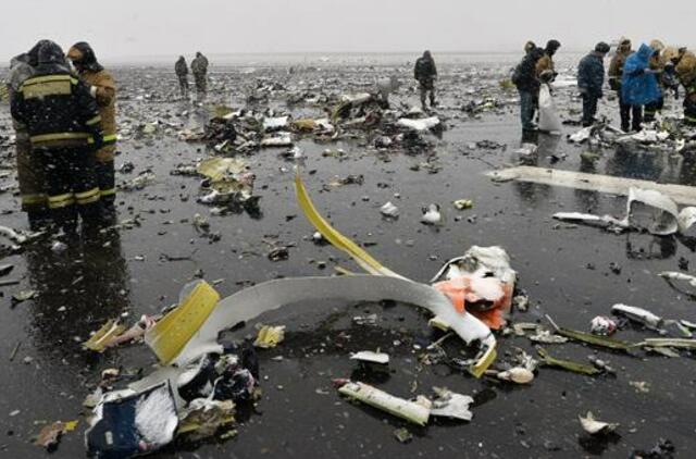 Rusijos televizija paskelbė paskutinius "Flydubai" pilotų žodžius