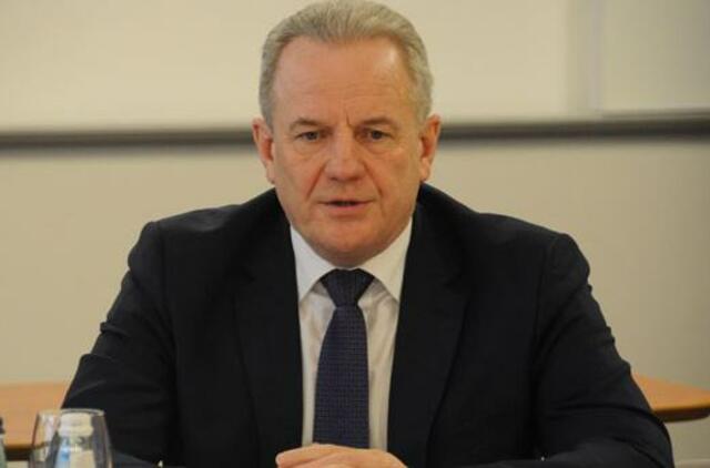 Seimo spektaklis baigsis po Velykų