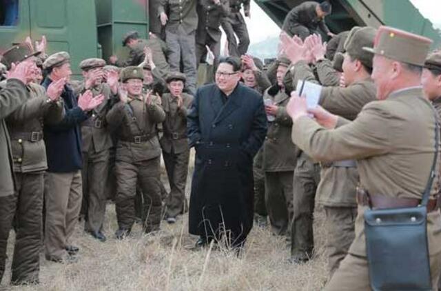 Šiaurės Korėja grasina JAV ir Pietų Korėjai branduoline ataka