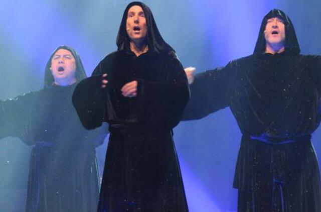 "Vienuolių" grupė "Gregorian" prikaustė paslaptingumu