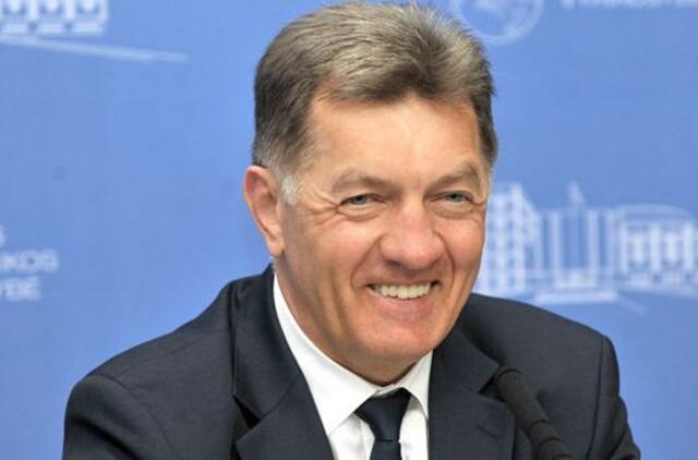 VMI informacijoje apie sąskaitas Šveicarijos banke nėra Algirdo Butkevičiaus ir Kęsto Komskio pavardžių