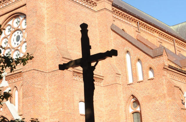 Vyrą apvogė bažnyčioje