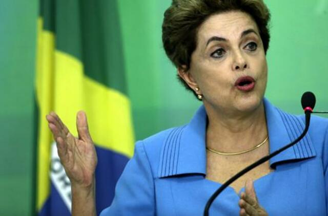 Brazilijos prezidentė Dilma Rusef tikina, kad jos sąžinė yra švari